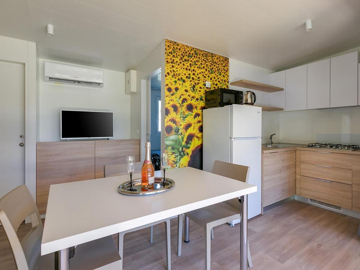 Adriamar Mobile Homes In Camping Park Umag Extérieur photo