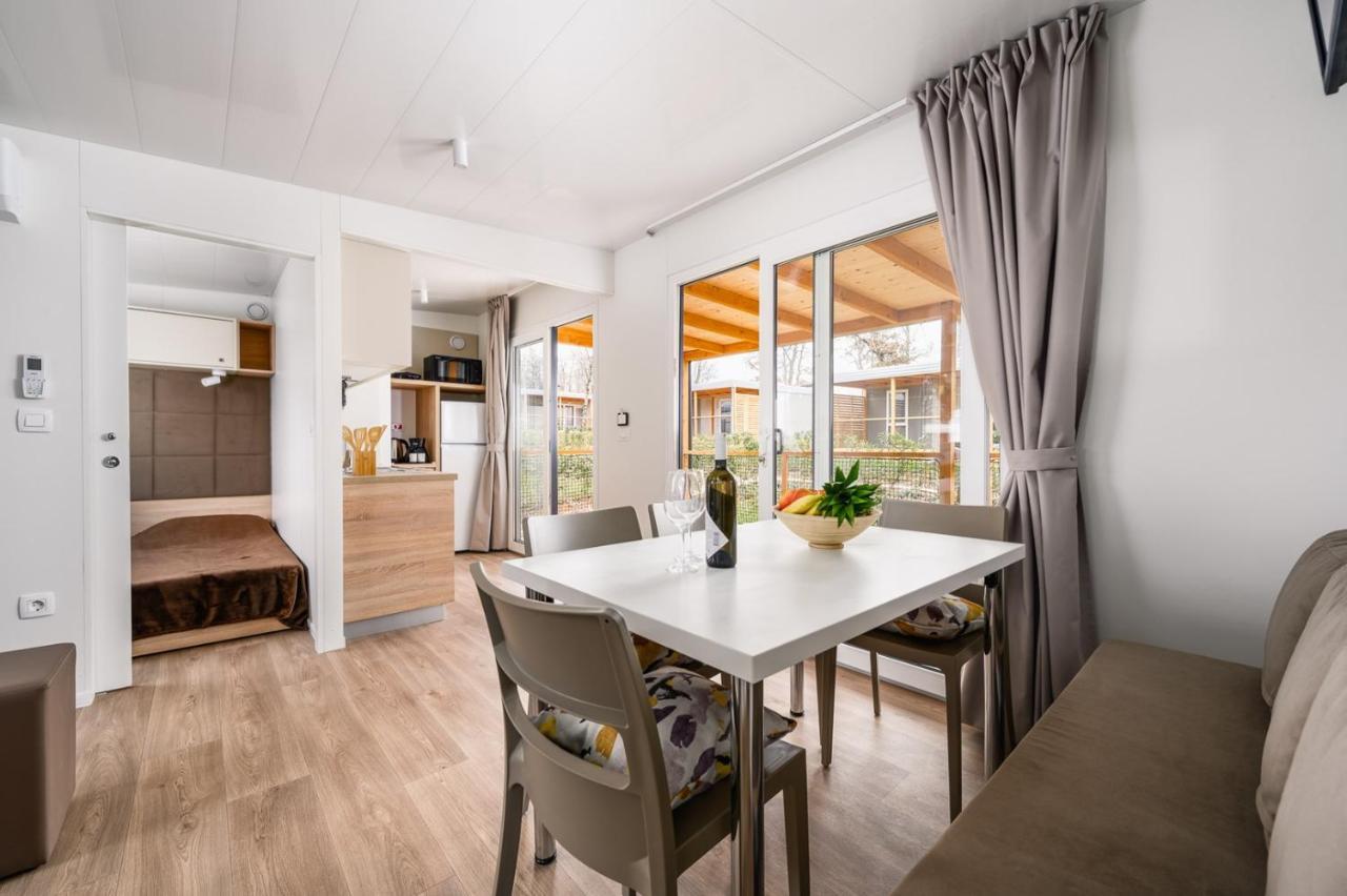 Adriamar Mobile Homes In Camping Park Umag Extérieur photo